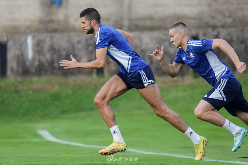 士加盟篮网 士加盟篮网