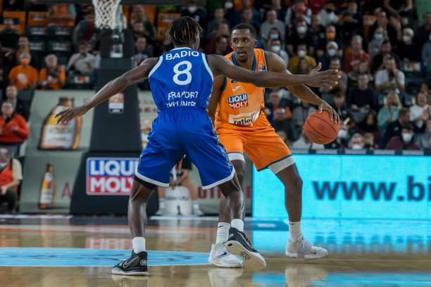 帮助球队扭 帮助球队扭