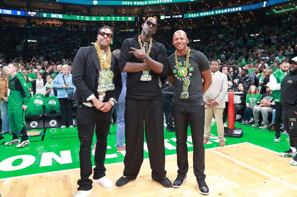 三巨头以无 三巨头以无