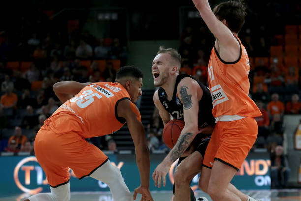 的季后赛中 的季后赛中